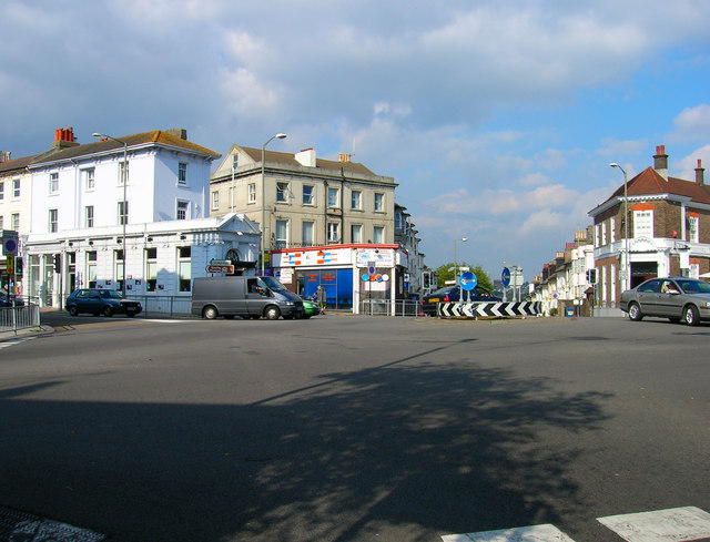 File:Seven Dials - Geograph - 536290.jpg