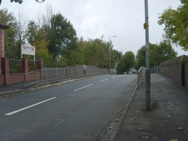 File:Wolverhampton Street Bridge - Geograph - 996705.jpg