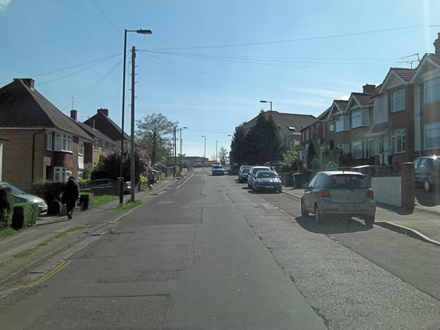 File:Coxford Road climbs towards junction... (C) Stuart Logan - Geograph - 2935497.jpg