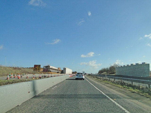 File:Roadworks on the A47 - Geograph - 4363951.jpg