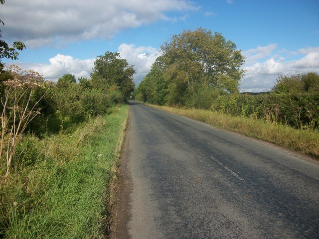 File:Road leading to Ford Village - Geograph - 3163040.jpg