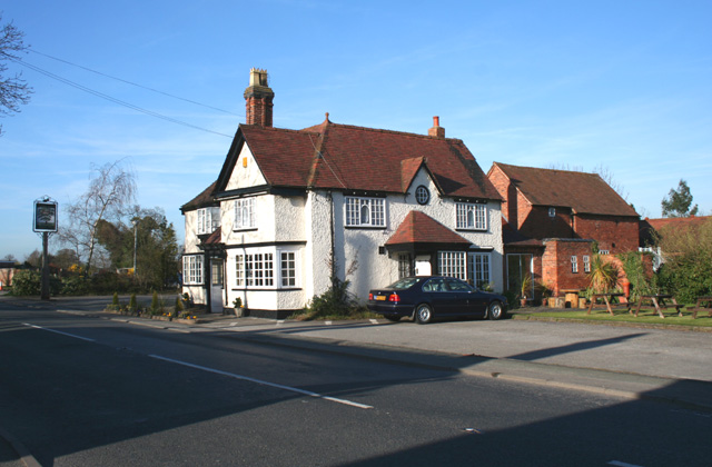 File:Royal Oak, Worleston - Geograph - 389706.jpg