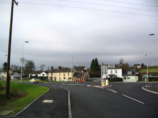 File:A40 roundabout with A4069 Near Llangadog - Coppermine - 4474.jpg