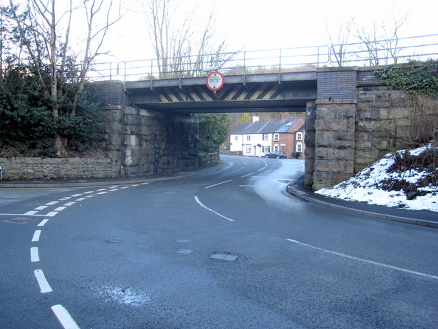 File:Caergwrle railway bridge and Bridge End - Geograph - 1720551.jpg