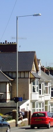 File:Lamppost on Sticklepath Hill, Barnstaple. - Coppermine - 5372.JPG