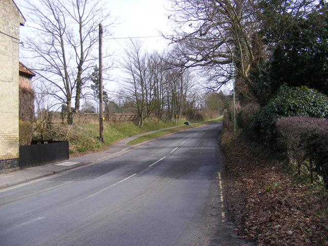 File:B1119 Church Hill, Saxmundham - Geograph - 1193392.jpg