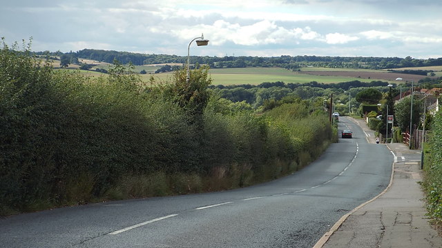 File:Park Lane, Harefield - Geograph - 3680589.jpg