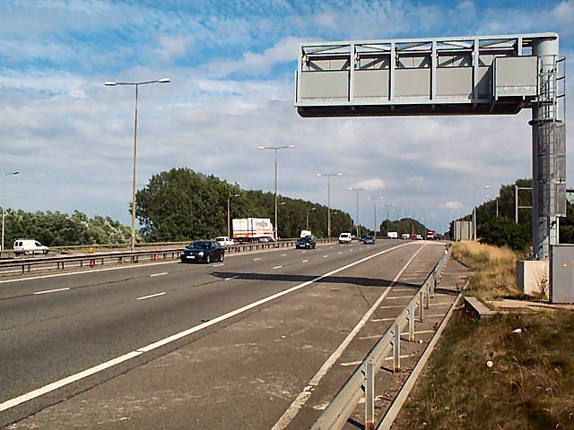 File:The M1 at Rothersthorpe Services - Geograph - 30842.jpg