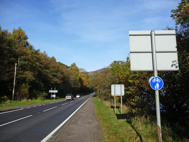 File:West Loch Lomond cycle path approaching Tarbet - Geograph - 1659010.jpg