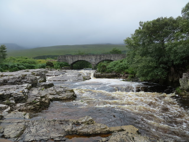 File:Amhainn an t-Stratha Bhig at Loch Eriboll - Geograph - 5045506.jpg