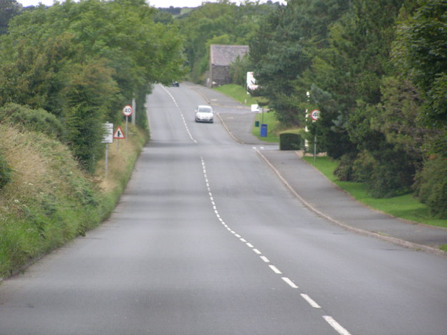 File:Cooil Road (C) Anne and Jeff Rolfe - Geograph - 1979873.jpg