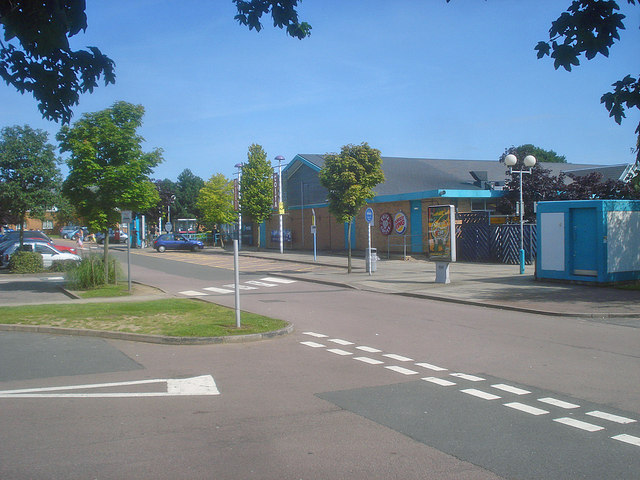 File:Tamworth Service Station - 2 - Geograph - 1469804.jpg