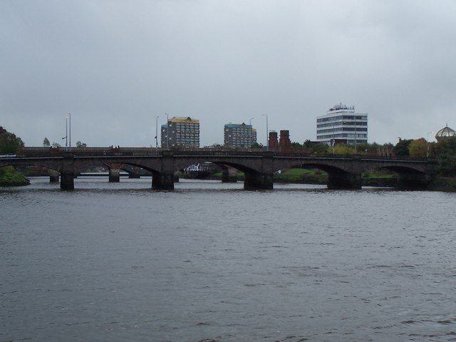 File:Victoria Bridge.jpg