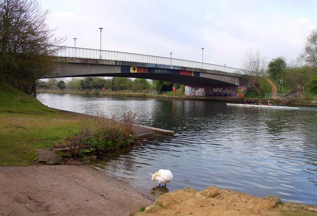 File:Donnington Bridge - Geograph - 1253324.jpg