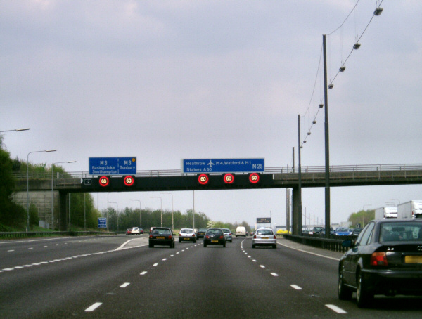 File:M25 J12 - Coppermine - 1787.jpg