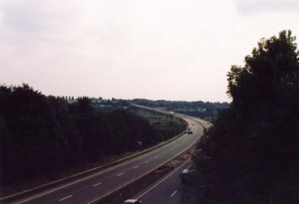 File:A10 - Kingsmead Viaduct - Coppermine - 1313.jpg
