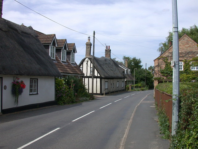 File:Cottages in Horse and Gate Street - Geograph - 903637.jpg