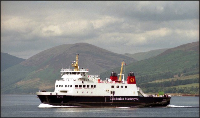 File:Ferry approaching Rothesay - Geograph - 530052.jpg