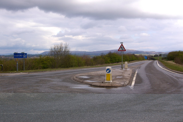 File:The start of the A601(M) - Geograph - 766525.jpg
