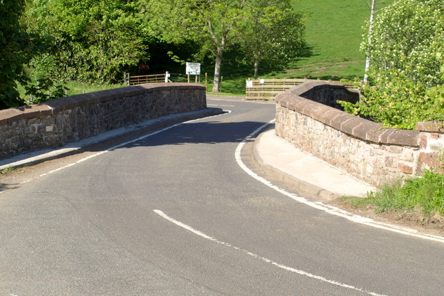 File:Bridge of Craigisla - Geograph - 1325015.jpg