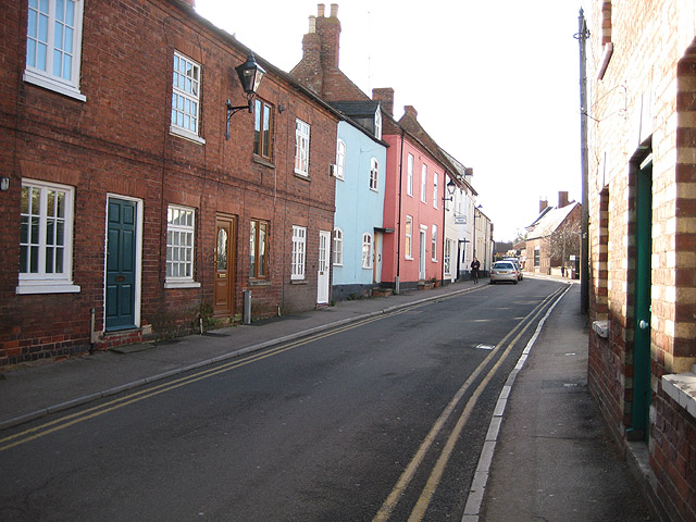 File:Cottages, Culver Street, Newent - Geograph - 674279.jpg