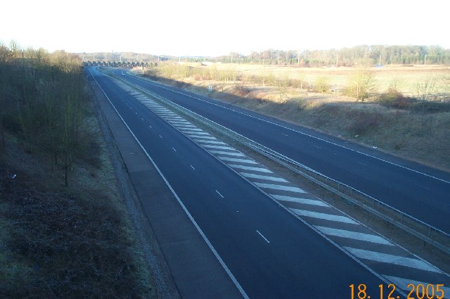 File:M25 Motorway Link Road, Chandler's Cross - Geograph - 92339.jpg