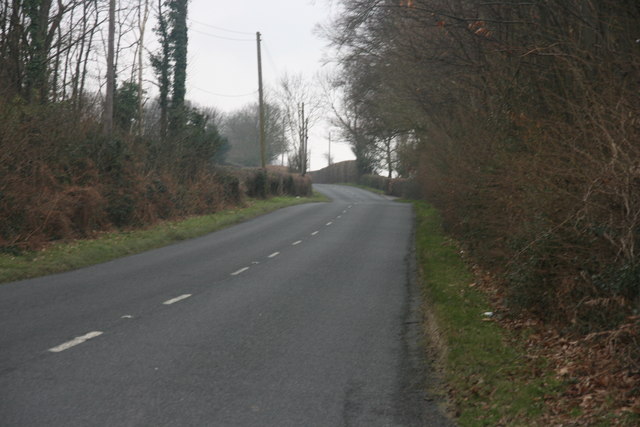 File:B2100, heading south - Geograph - 1702357.jpg