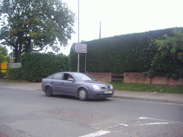 File:Stanley Hill at the junction of Woodside... (C) David Howard - Geograph - 2633068.jpg