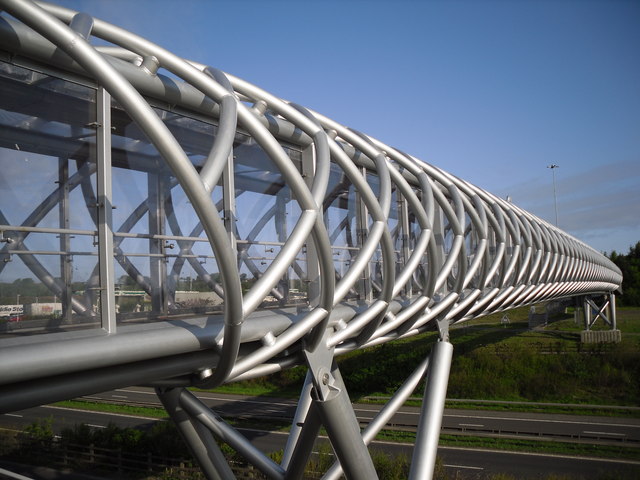 File:M8 Harthill Footbridge - Geograph - 1317754.jpg