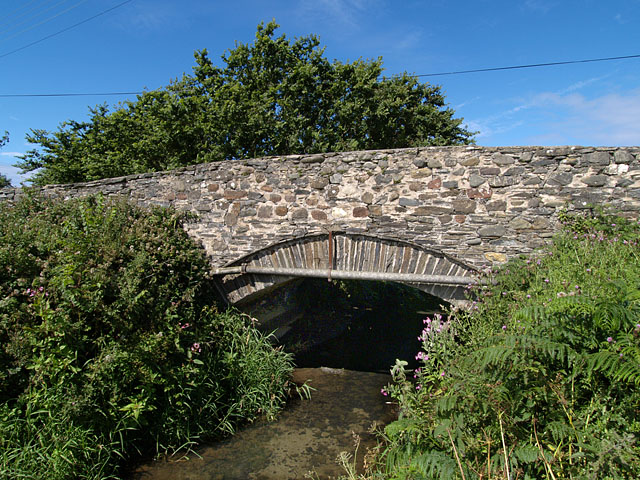 File:Lhen bridge Isle of Man (C) Andy Radcliffe - Geograph - 32060.jpg