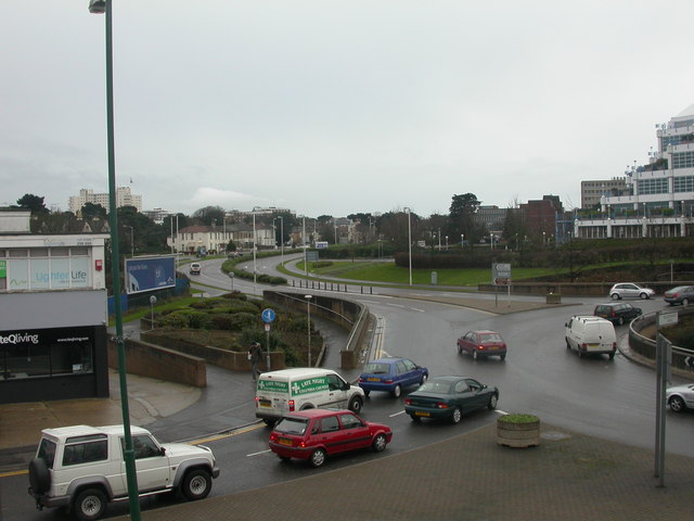 File:St Swithuns Road South, Bournemouth - Geograph - 1078972.jpg