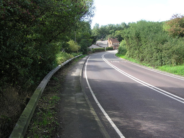 File:Yarm Bank - Leven Bridge Road - Geograph - 232142.jpg