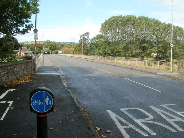 File:Glasbury Bridge - Geograph - 2596276.jpg