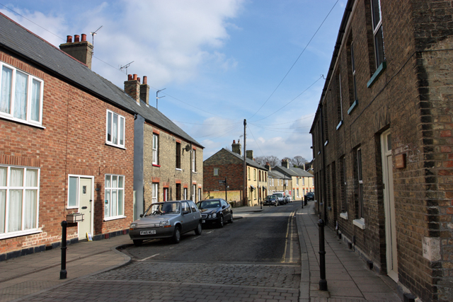 File:Silver Street, Ely - Geograph - 1761416.jpg