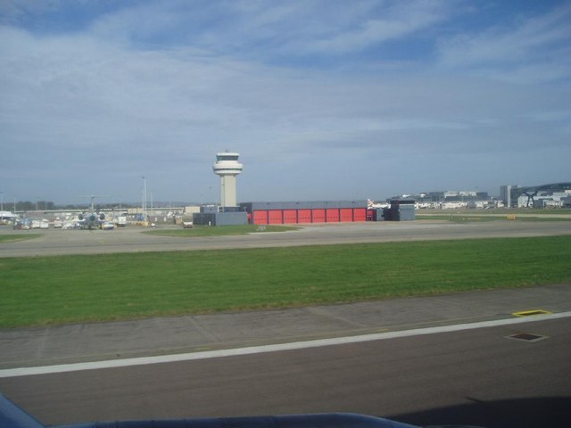 File:Gatwick Airport Fire Station - Geograph - 267776.jpg