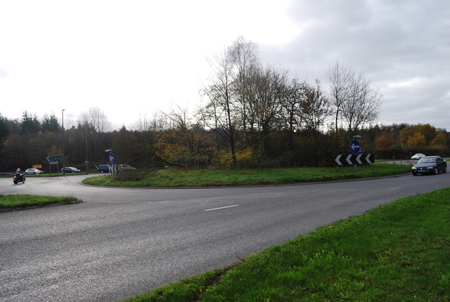 File:Roundabout, A2220 meets A264 - Geograph - 2845372.jpg