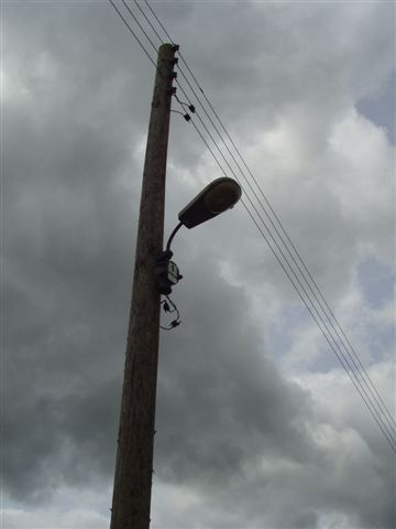 File:Short Bracket Street Light Hunningham - Coppermine - 11595.jpg