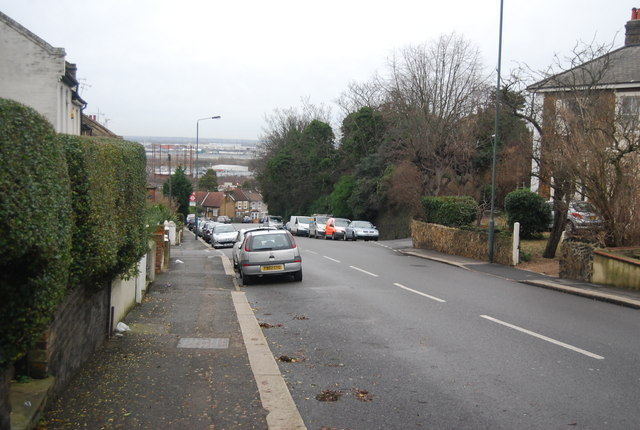 File:Picardy Rd (C) N Chadwick - Geograph - 3840409.jpg