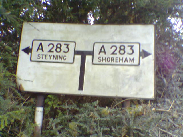 File:Pre-Worboys sign in Steyning, Sussex - Coppermine - 9450.jpg