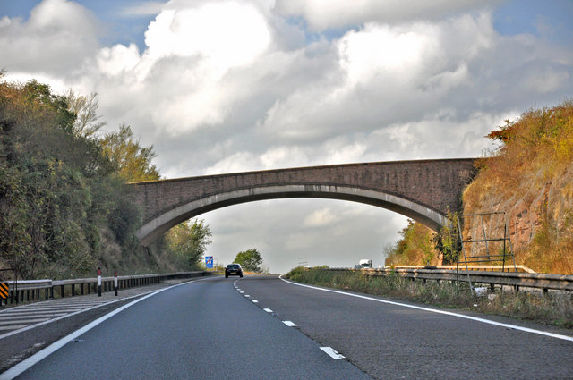 File:Bridge over the M50 - Rudhall - Geograph - 1549408.jpg