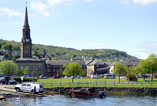 File:Port Glasgow - Geograph - 5778470.jpg