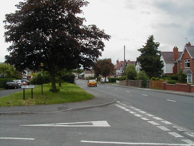 File:Upper Catshill - Geograph - 180969.jpg