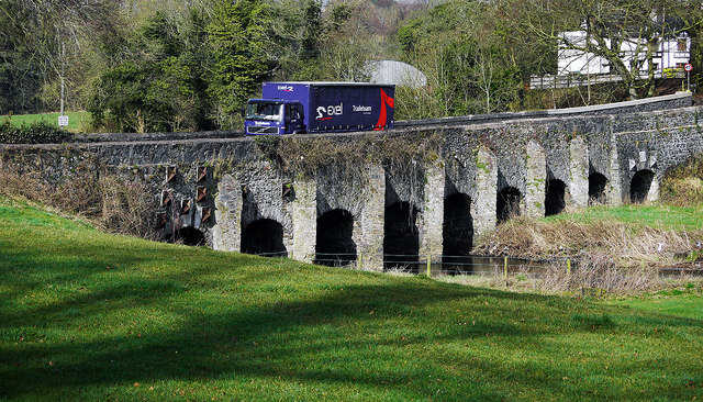 File:Wolfenden's Bridge, Lambeg - Geograph - 2302495.jpg