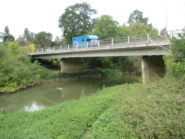 File:River Arun- A283 Stopham Road bridge - Geograph - 1502077.jpg
