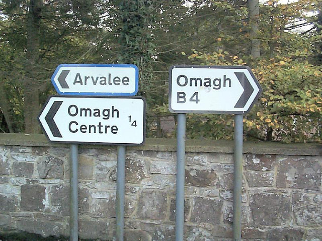 File:Which way Omagh? - Geograph - 147646.jpg