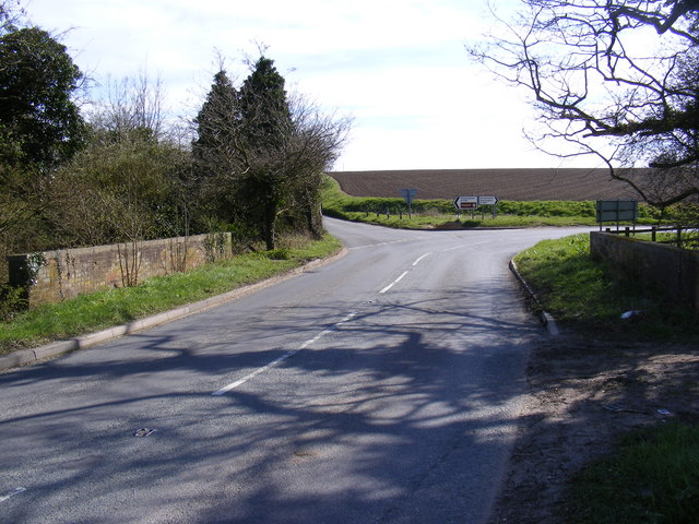 File:A1120 and Rook's Bridge - Geograph - 1802689.jpg