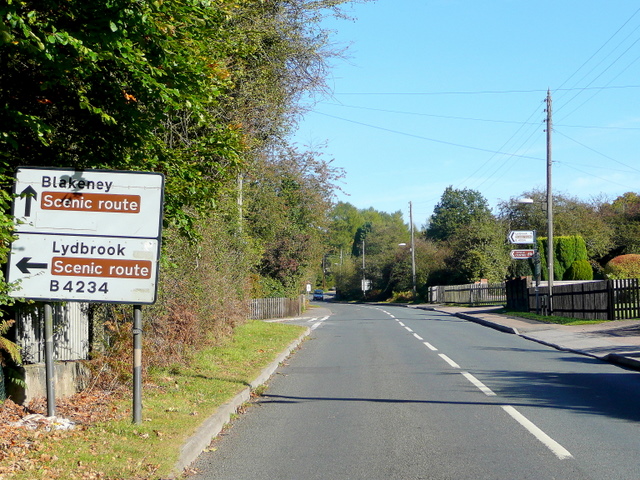 File:Choice of scenic routes at Parkend - Geograph - 1532941.jpg