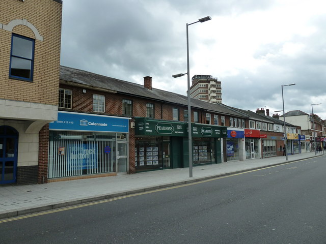 File:Lamppost in London Road (C) Basher Eyre - Geograph - 2073761.jpg