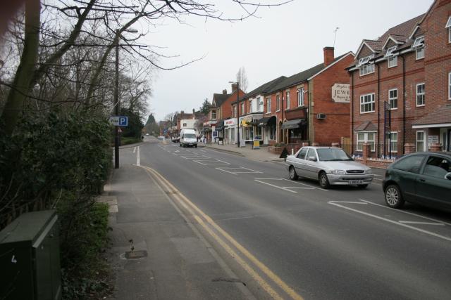 File:Crowthorne, Berks (C) Brendan and Ruth McCartney - Geograph - 485.jpg