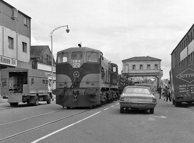 File:Cork City railway 1975 - 11 - Geograph - 3169824.jpg